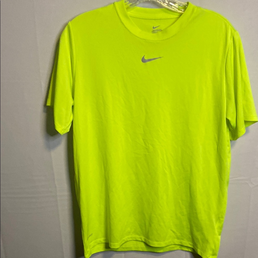 Nike Green Short Sleeve Tee Athletic Performance